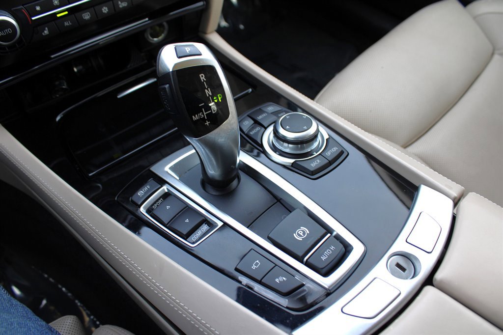 Used 2009 BMW 750Li 750Li image 30