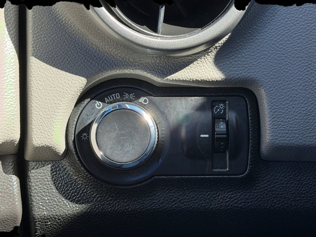 Used 2016 Chevrolet Trax LT image 19