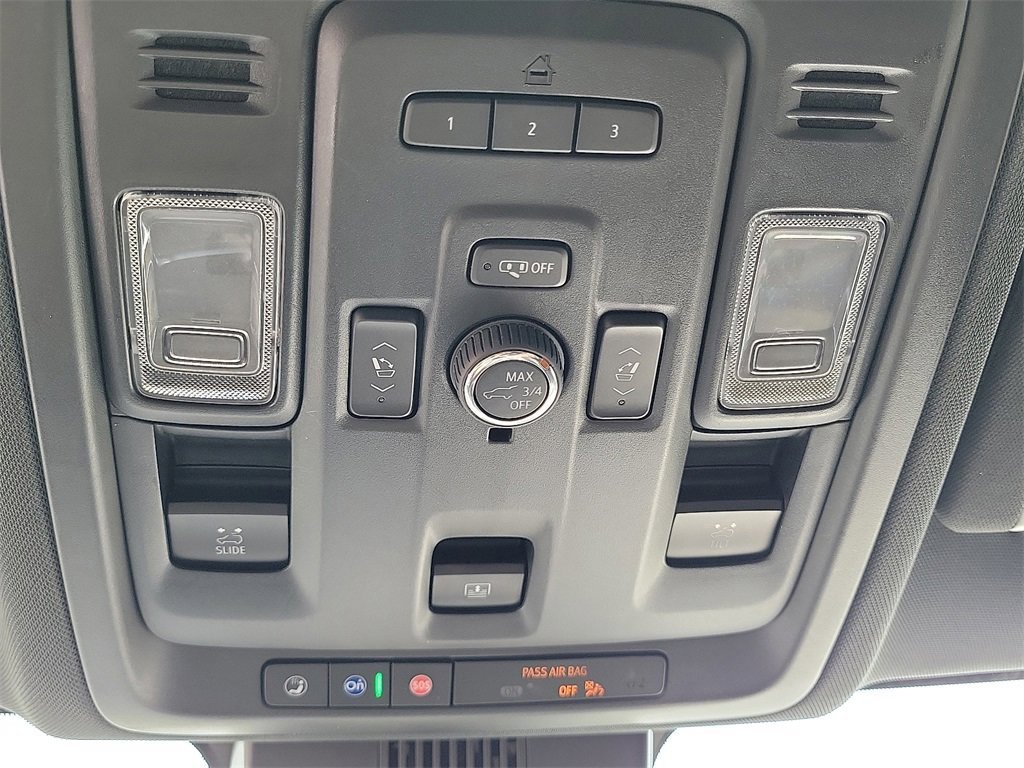 Used 2023 GMC Yukon AT4 image 14