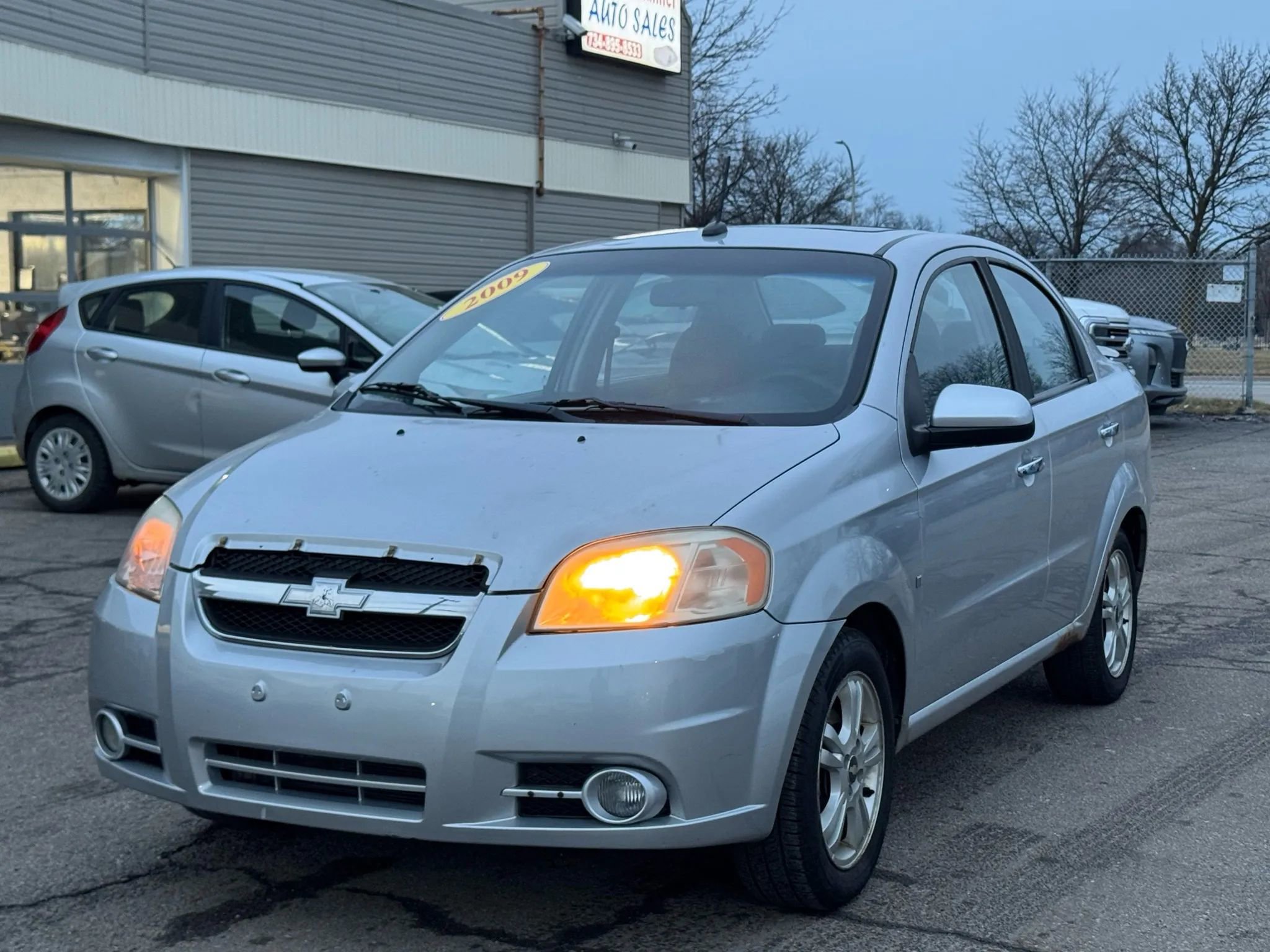 Used 2009 Chevrolet Aveo LT image 1