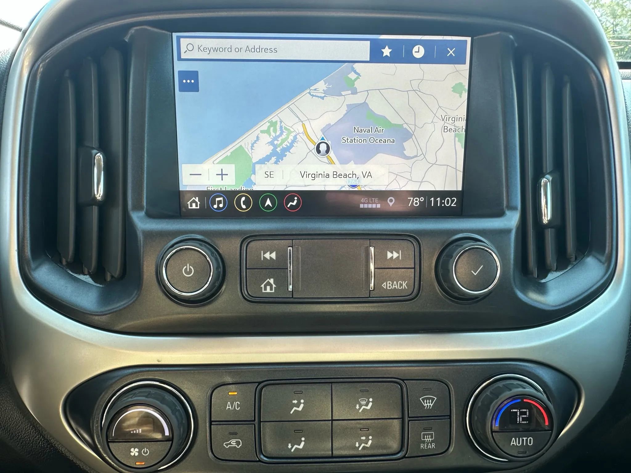 Used 2022 Chevrolet Colorado LT w/ Luxury Package image 26