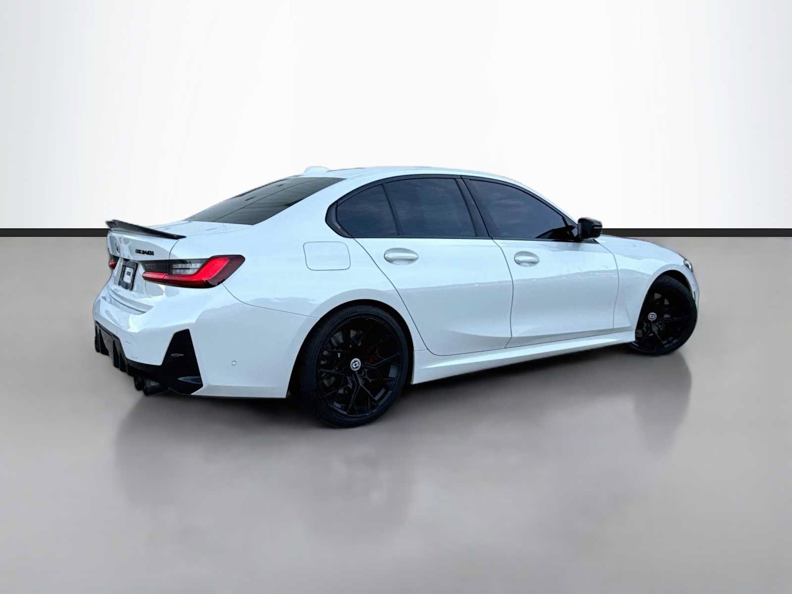 Used 2025 BMW M340i xDrive w/ Premium Package AWD/4WD image 3
