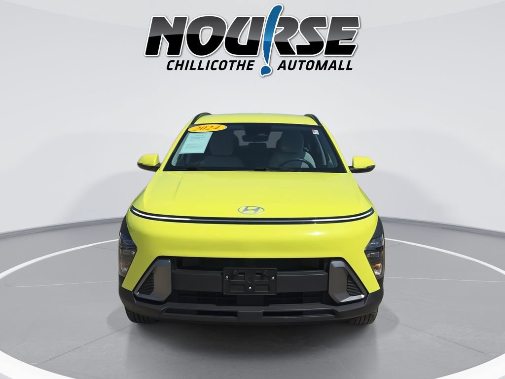 Used 2024 Hyundai Kona SEL AWD/4WD image 3