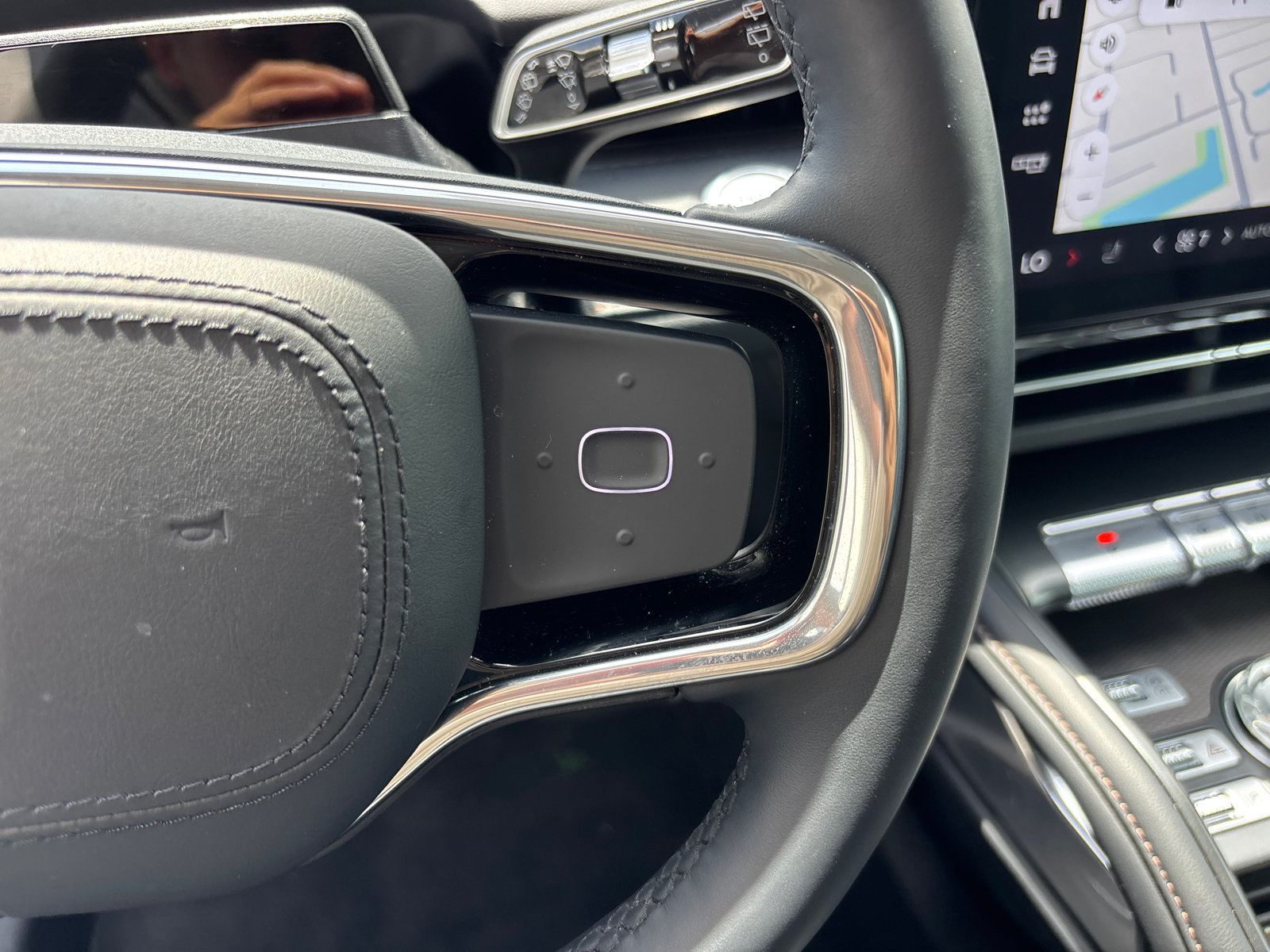 New 2026 Lincoln Nautilus Premier AWD/4WD image 18