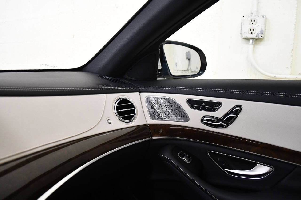 Used 2016 Mercedes-Benz S 550 S 550 4MATIC AWD 4dr Sedan image 19