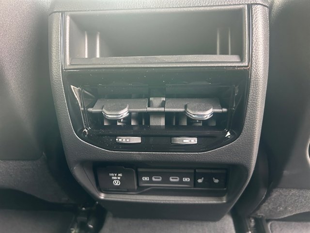 New 2026 Jeep Grand Cherokee Limited w/ Limited Altitude Package image 18