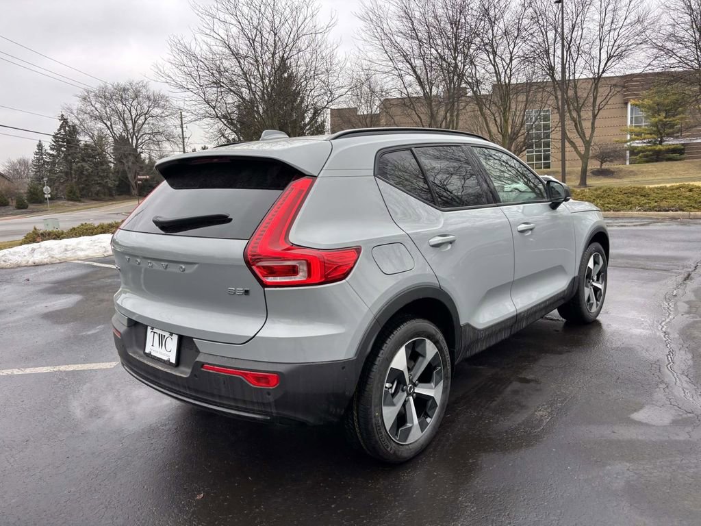 New 2026 Volvo XC40 B5 Plus w/ Protection Package Premier image 7
