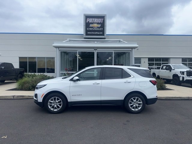 Certified 2024 Chevrolet Equinox LT w/ LPO, Floor Liner Package image 1