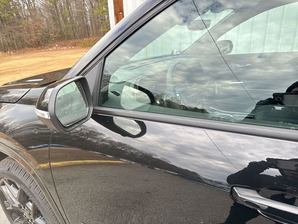 New 2026 Chevrolet Traverse RS image 11