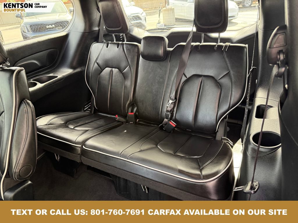 Used 2026 Chrysler Pacifica Limited image 37