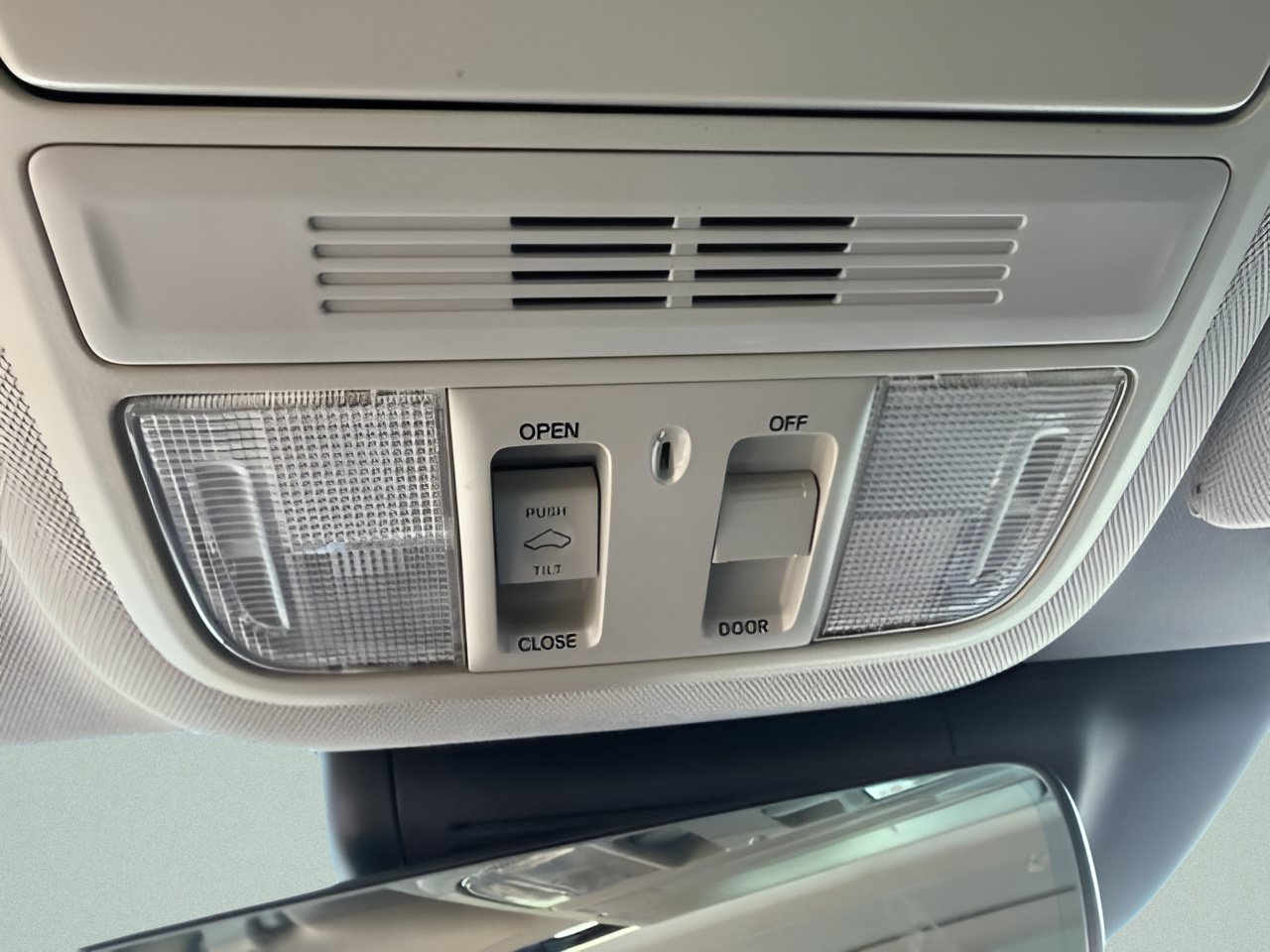 Used 2021 Honda Accord EX-L image 23
