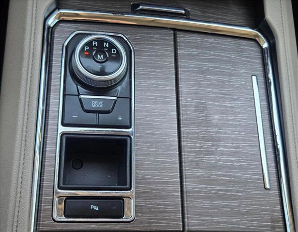 Used 2023 Ford Expedition Limited image 13