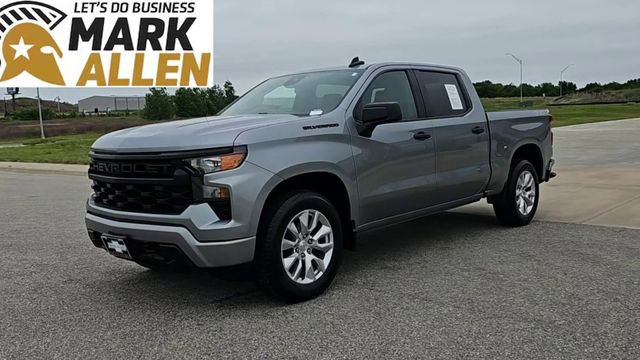 Used 2024 Chevrolet Silverado 1500 Custom w/ LPO, Dark Essentials Package AWD/4WD image 4
