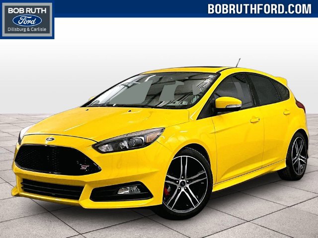 Used 2018 Ford Focus ST w/ Equipment Group 402A FWD image 1