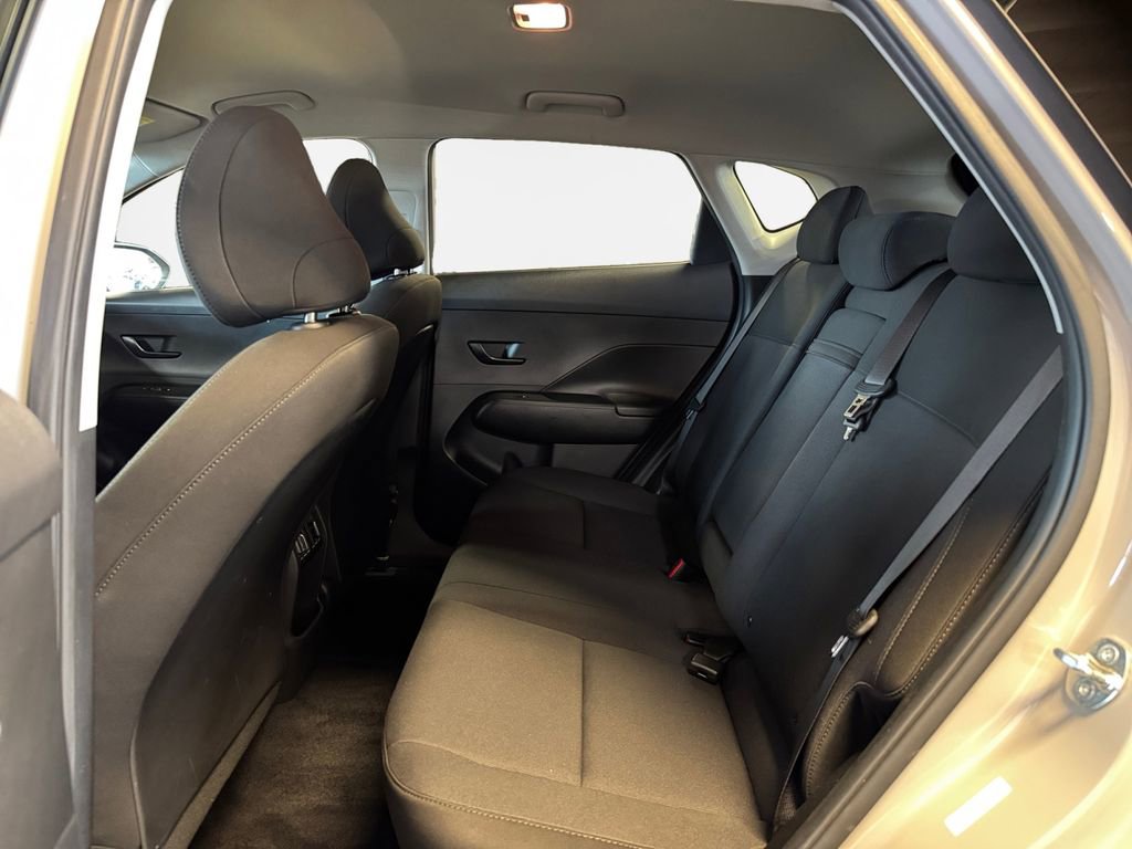 Used 2024 Hyundai Kona SEL AWD/4WD image 24