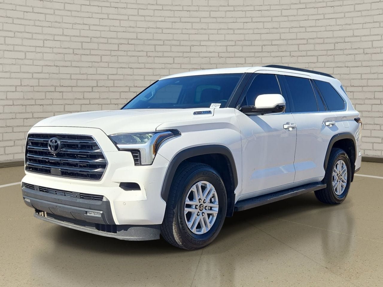 Used 2023 Toyota Sequoia SR5 RWD video 1
