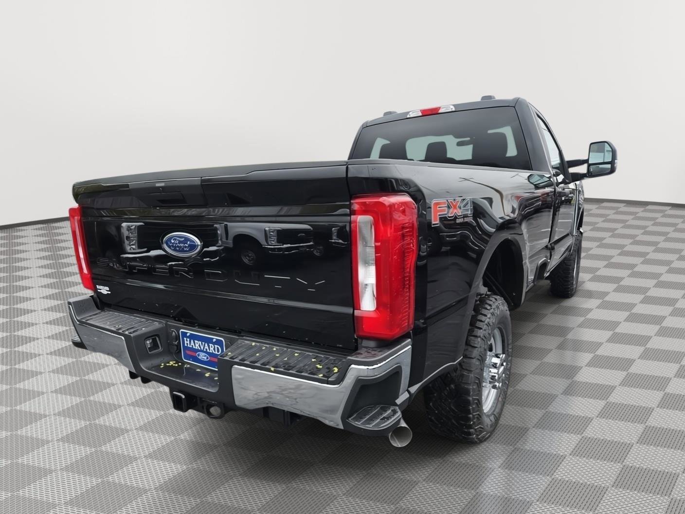 New 2025 Ford F350 XLT w/ FX4 Off-Road Package image 3