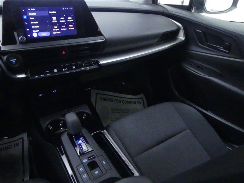 Used 2023 Toyota Prius LE image 12