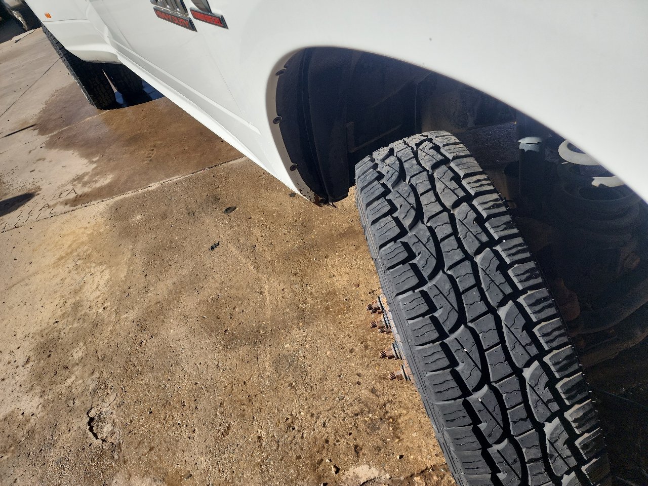 Used 2017 RAM 3500 Tradesman w/ Chrome Appearance Group image 30