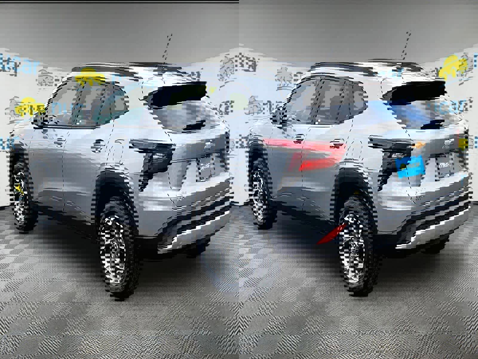 Used 2025 Chevrolet Trax LT w/ LT Convenience Package image 4