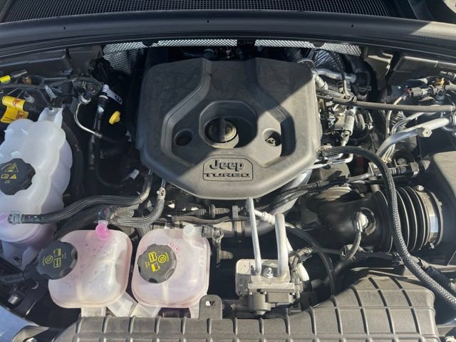 Certified 2025 Jeep Grand Cherokee Overland AWD/4WD image 25