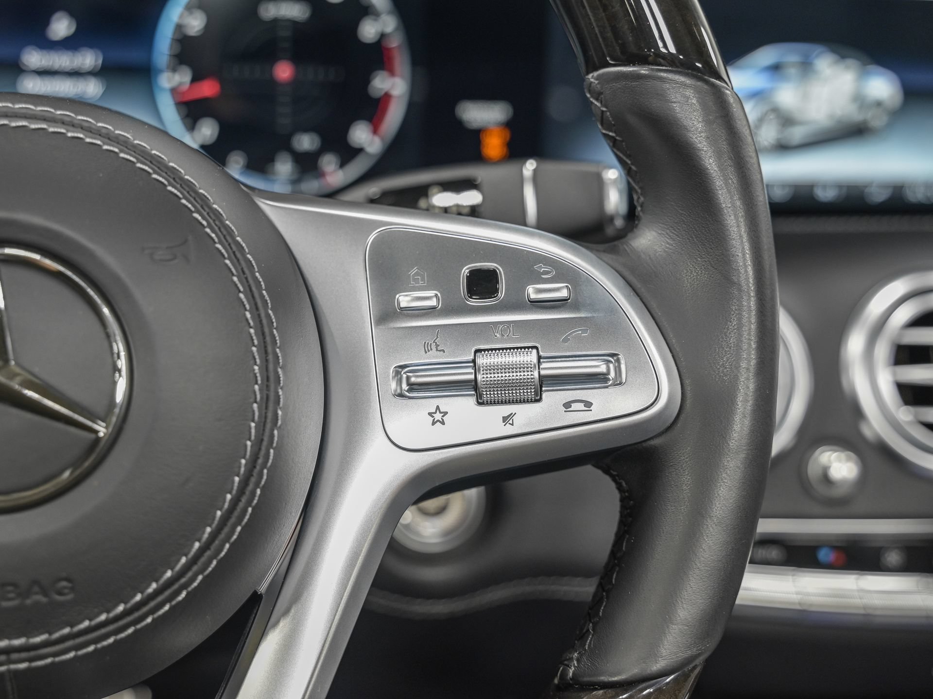 Used 2018 Mercedes-Benz S 560 Cabriolet image 21