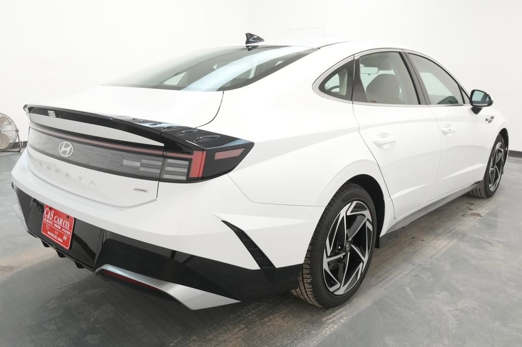 New 2026 Hyundai Sonata SEL AWD/4WD image 9