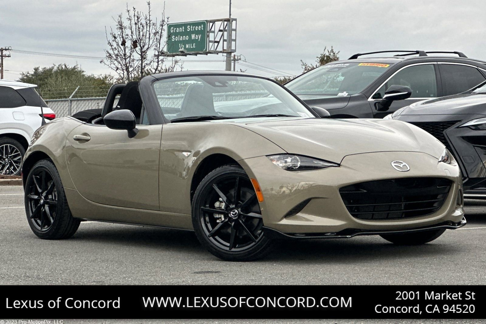 Used 2023 MAZDA MX-5 Miata Club w/ Weather Package image 1