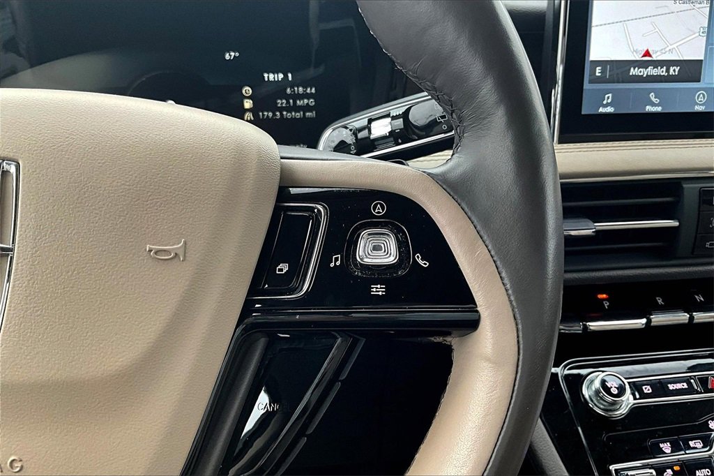Used 2021 Lincoln Corsair Reserve w/ Elements Package image 12