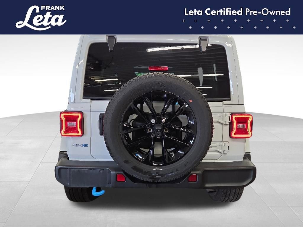 Used 2023 Jeep Wrangler Unlimited Sahara w/ Cold Weather Group AWD/4WD image 5