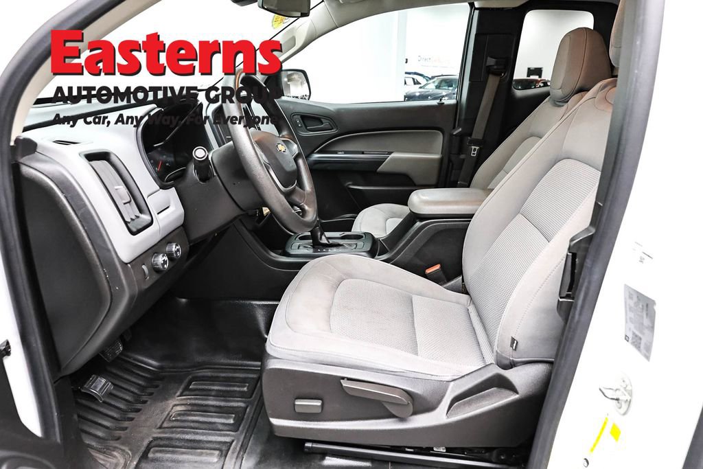 Used 2021 Chevrolet Colorado W/T w/ WT Convenience Package AWD/4WD image 14