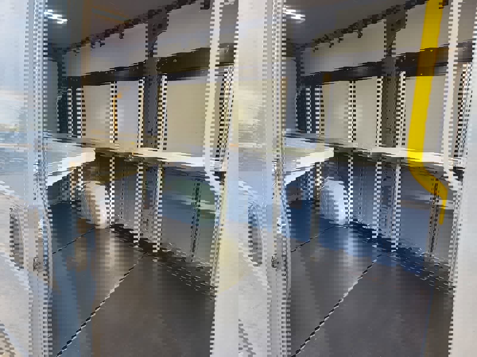 Used 2020 RAM ProMaster 3500 image 24