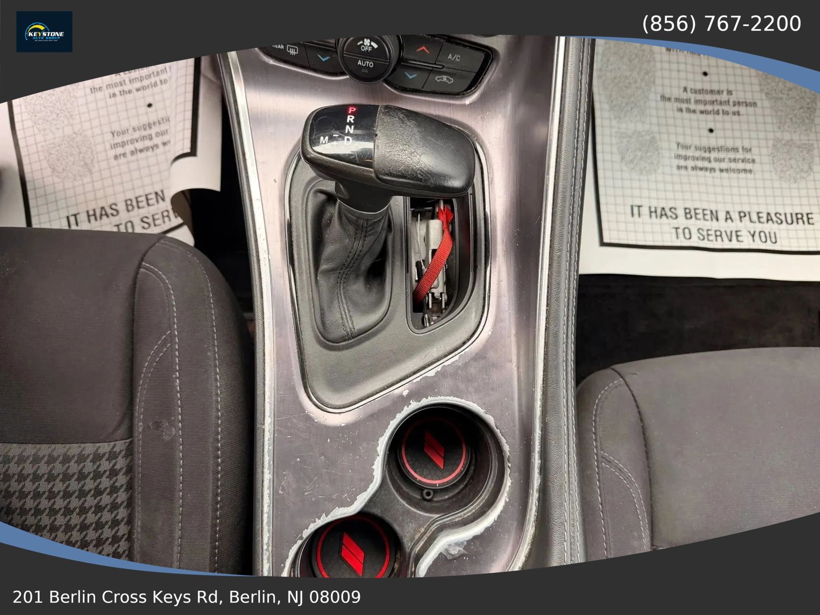 Used 2015 Dodge Challenger SXT RWD image 22