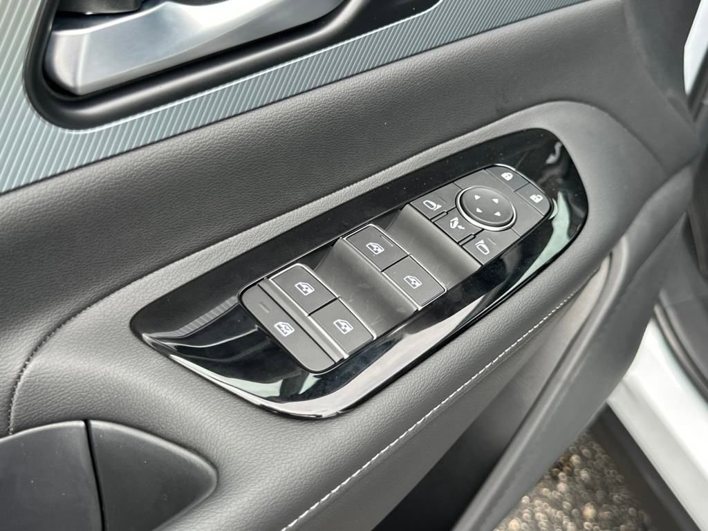 New 2025 Nissan Murano Platinum image 11