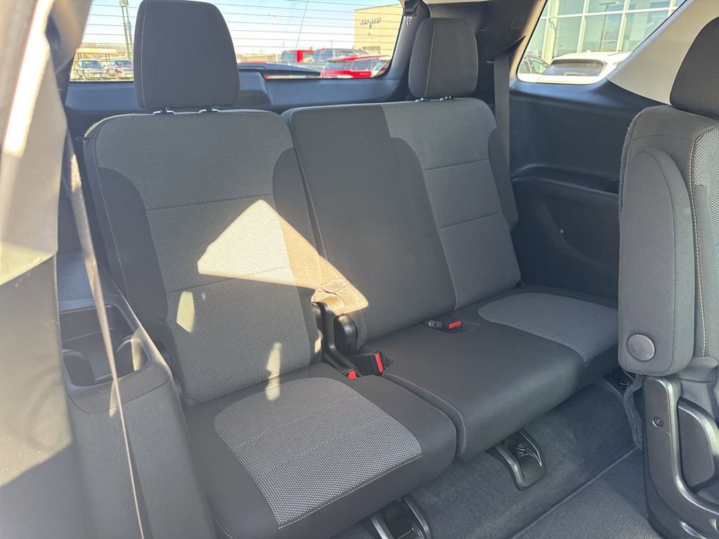 Used 2021 Chevrolet Traverse LT AWD/4WD image 28