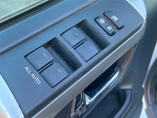 Used 2016 Toyota 4Runner SR5 image 20