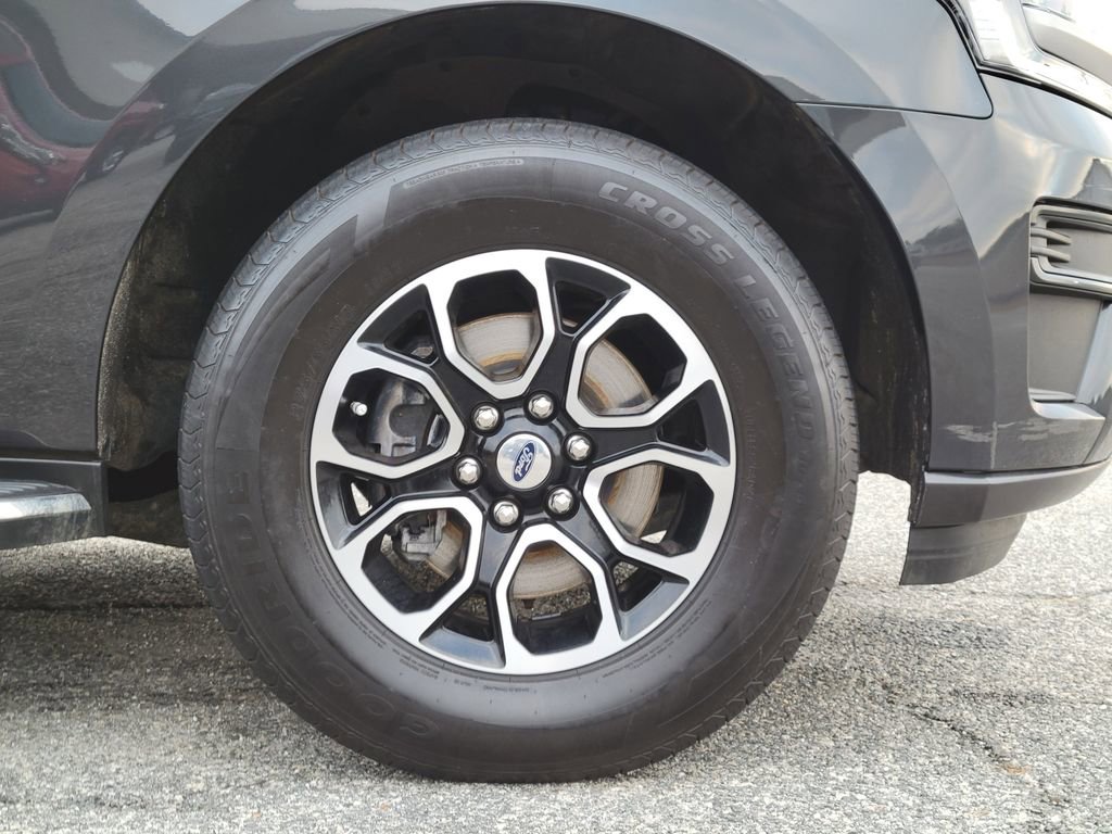 Certified 2023 Ford Expedition Max XLT image 11