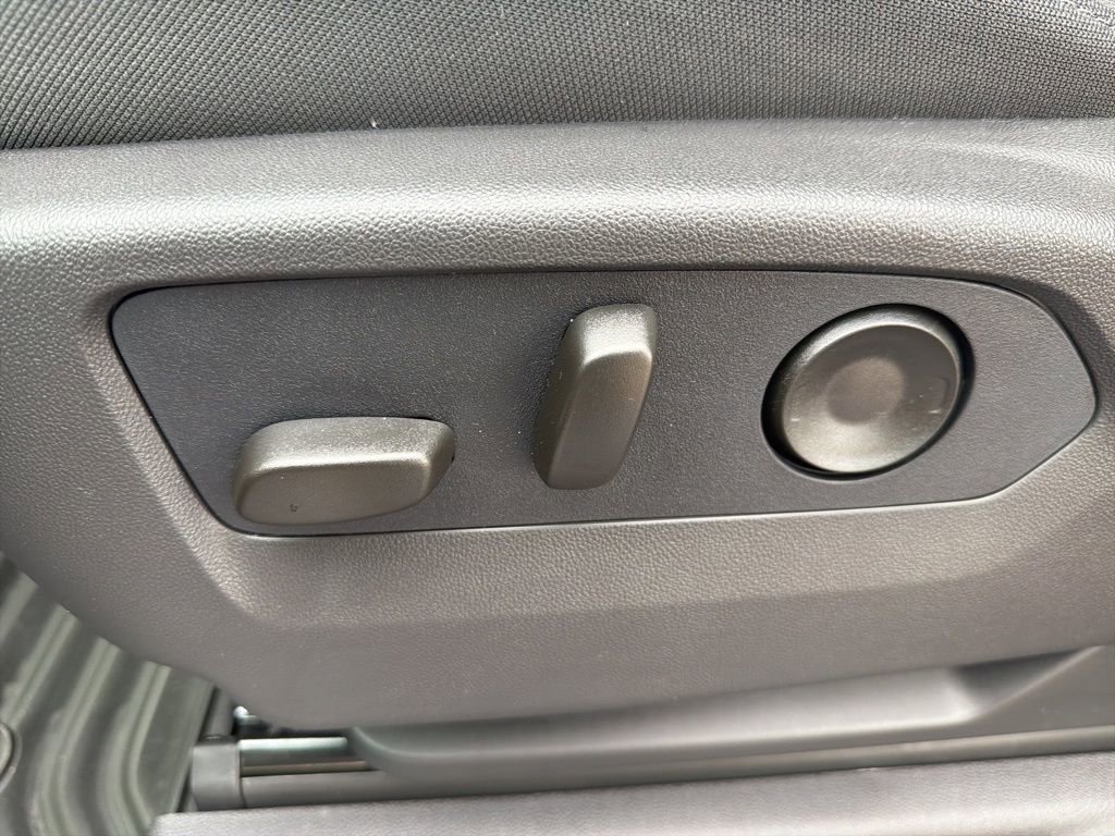 New 2026 Chevrolet Silverado 2500 Custom w/ Custom Value Package image 15