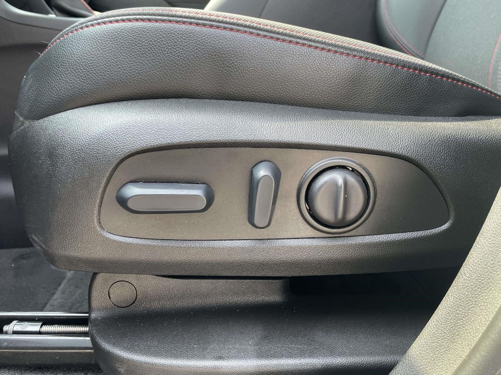 Used 2024 Chevrolet Equinox RS FWD image 15