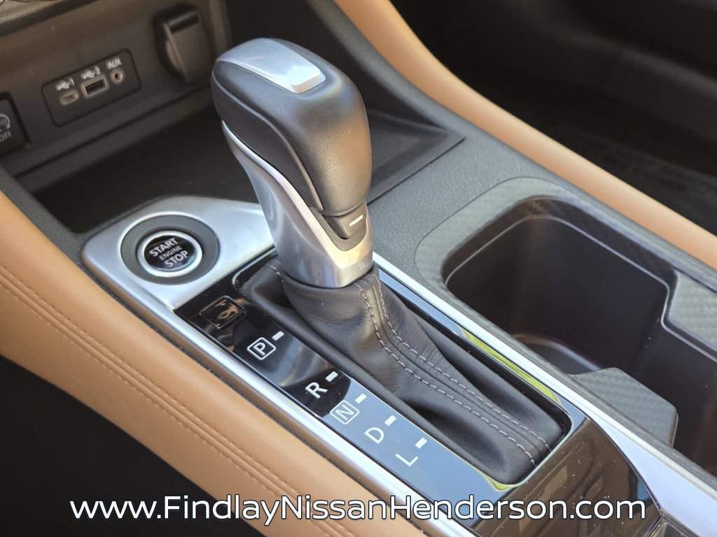 Used 2025 Nissan Sentra SV w/ SV Premium Package FWD image 30