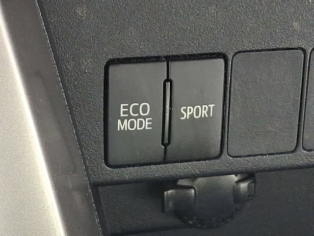 Used 2014 Toyota RAV4 XLE AWD/4WD image 15