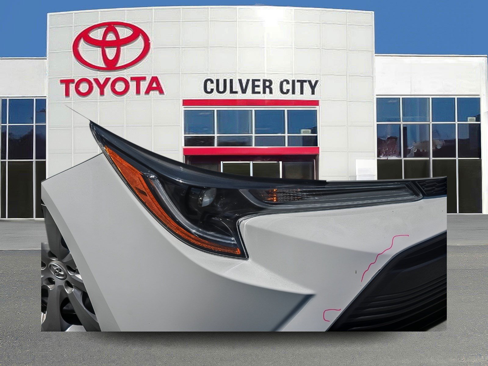Used 2026 Toyota Corolla LE FWD image 1