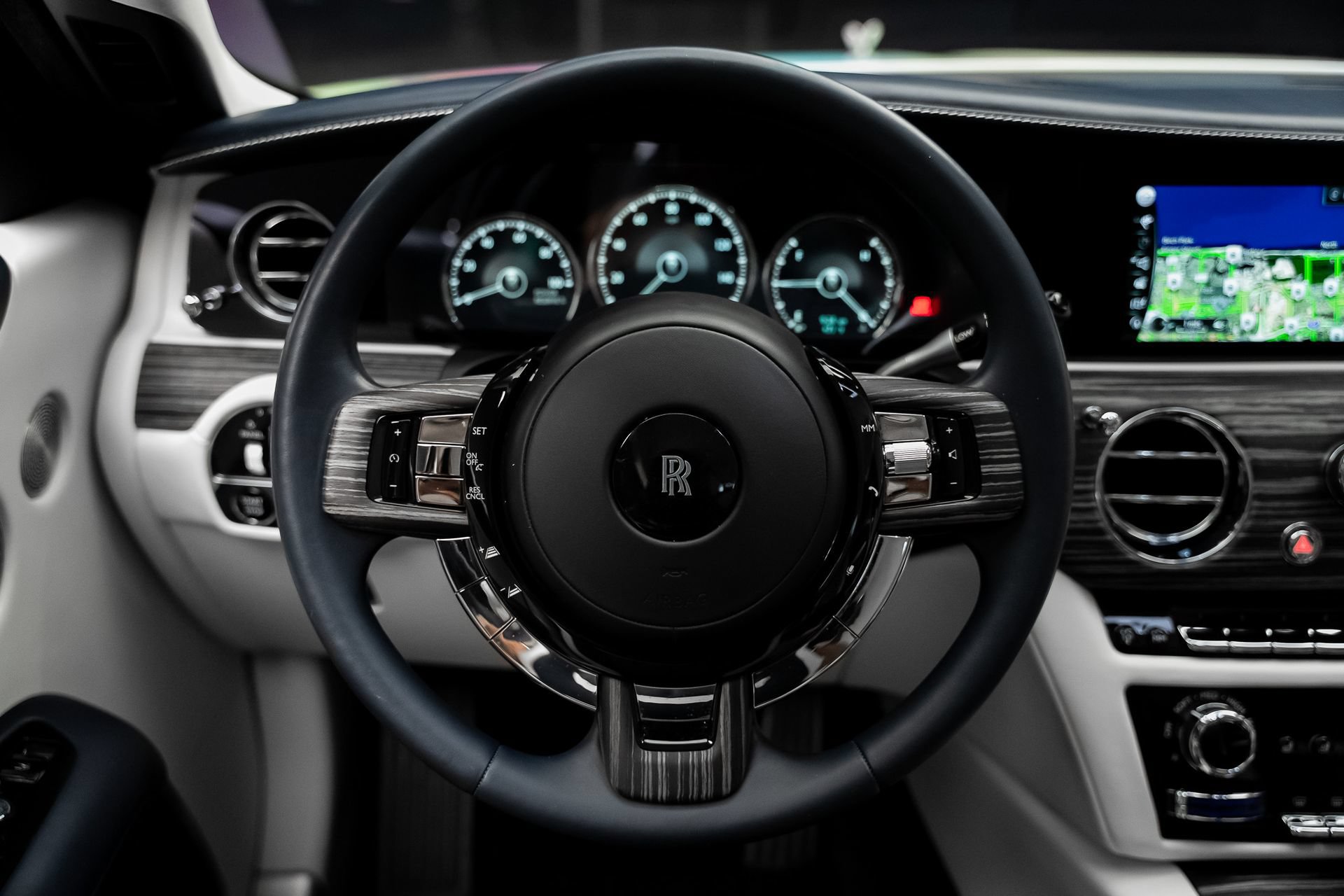 Used 2022 Rolls-Royce Ghost Extended Wheelbase AWD/4WD image 40
