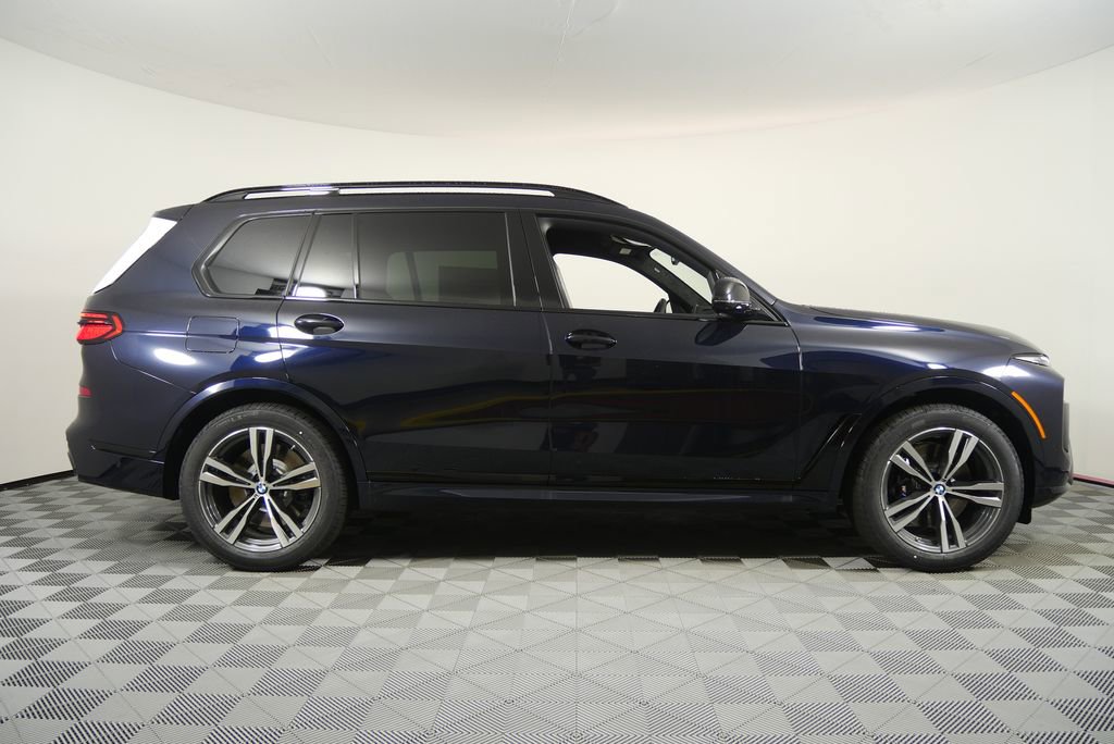 Used 2026 BMW X7 M60i image 2