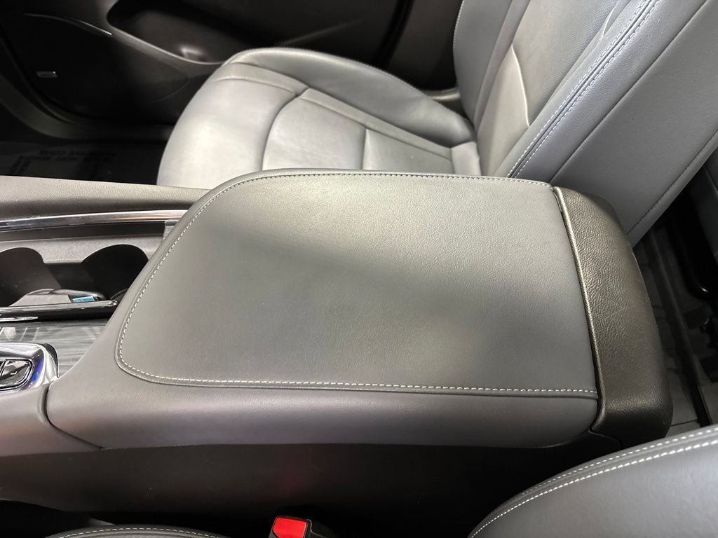 Used 2023 Buick Enclave Essence w/ Experience Buick Package AWD/4WD image 28