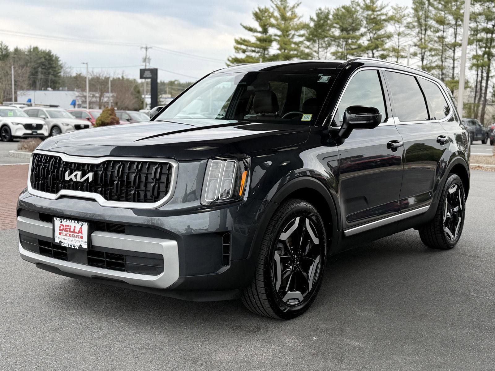 Used 2023 Kia Telluride EX w/ EX Captain's Chair Package AWD/4WD image 9