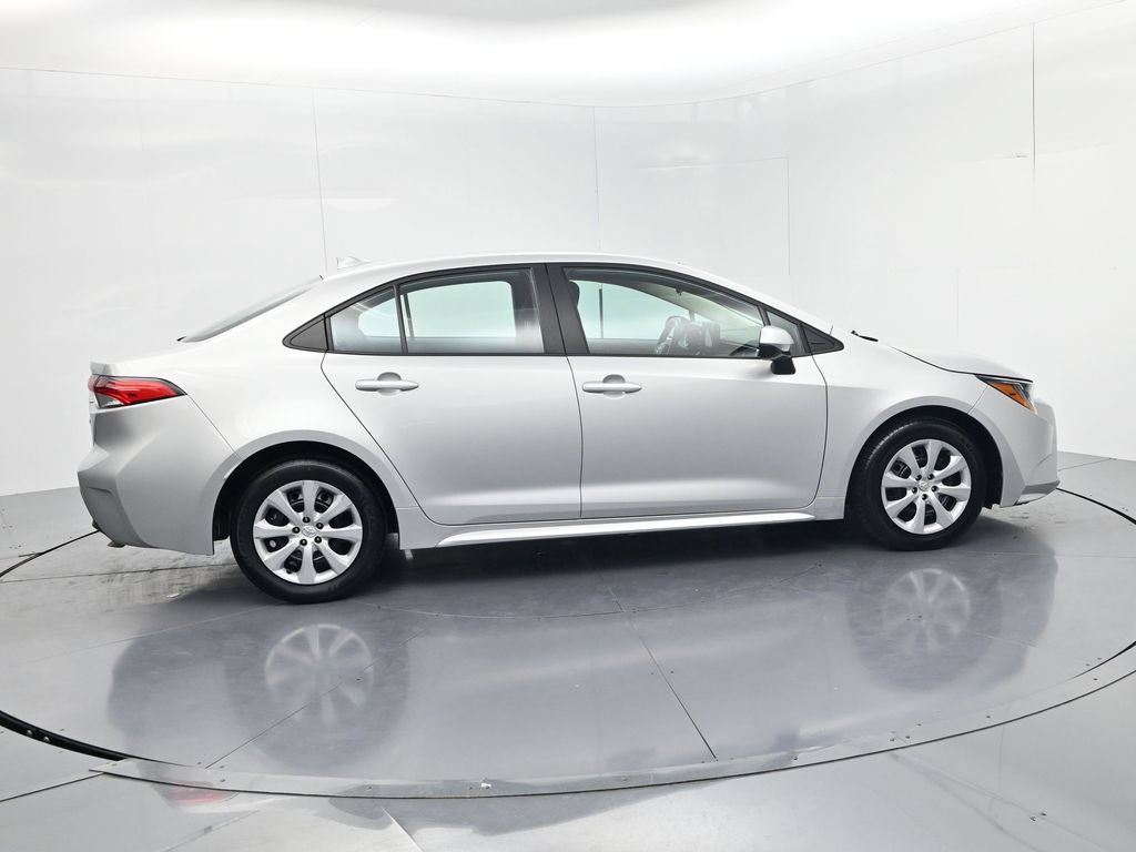 Used 2023 Toyota Corolla LE FWD image 8