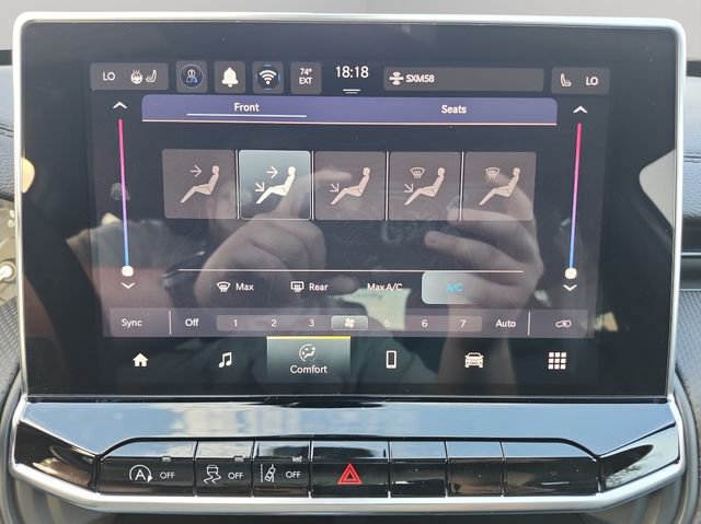 New 2026 Jeep Compass Altitude image 17