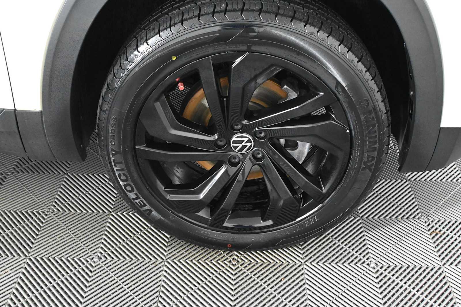 Used 2023 Volkswagen Atlas SE FWD image 29