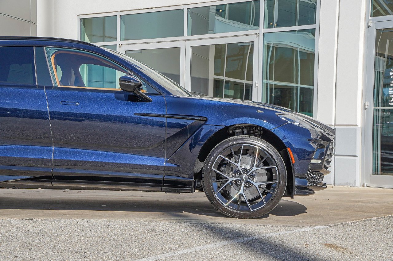 New 2026 Aston Martin DBX 707 AWD/4WD image 6